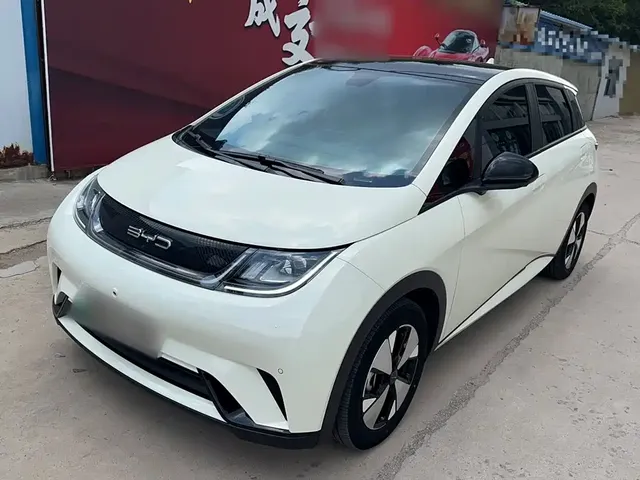 BYD Dolphin 2023 420km Fashion Edition
