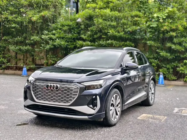 Audi Q4 e-tron 2024 40 e-tron Pioneer Edition