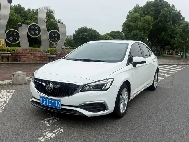 Buick Verano 2019 Sedan 20T Dual Clutch Leading