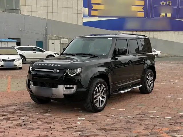 Land Rover Defender 2024 110 3.0T P400 XS