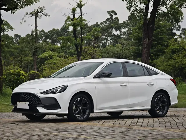 MG 5 2022 300TGI DCT Trendy Premium Edition