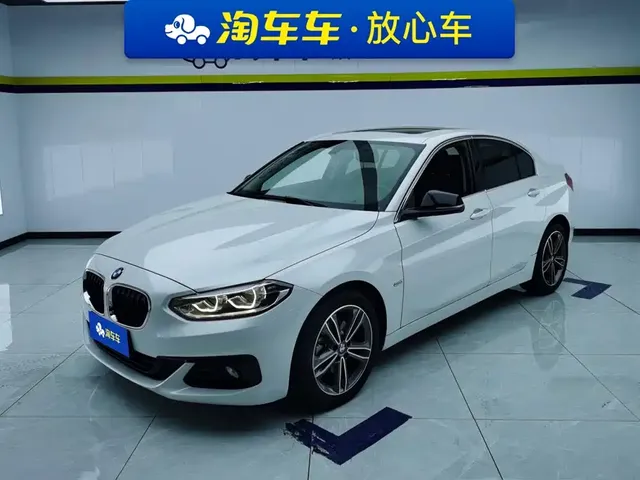 BMW 1 Series 2018 118i Fashion Edition