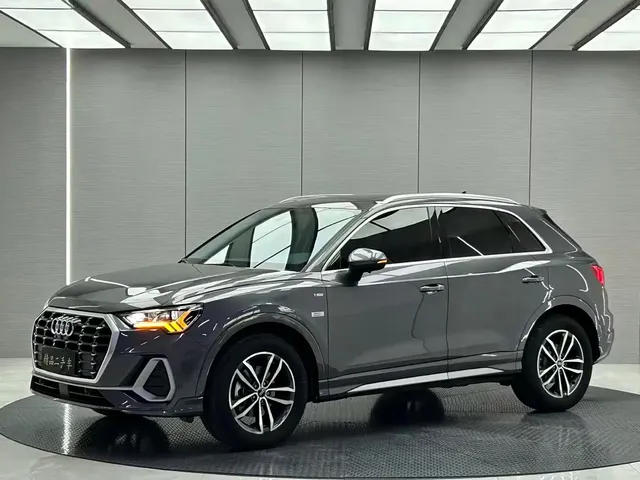 Audi Q3 2023 35 TFSI Progressive Dynamic (1.4T)