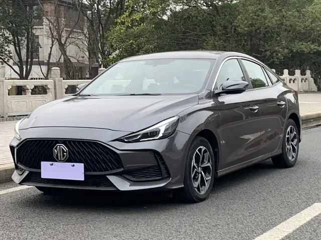 MG 5 2021 Model 180DVVT CVT Youth Luxury Edition