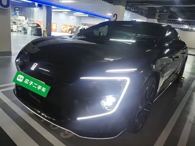 Avatr 12 2024 650 Triple Laser AWD Performance Edition