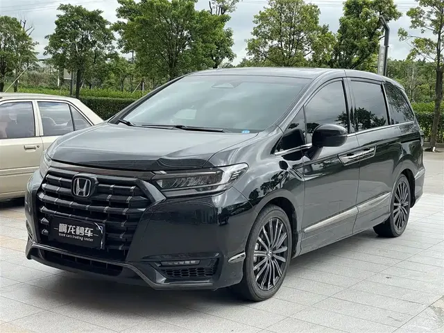 Honda Elysion 2024 2.0L e:HEV Luxury Edition