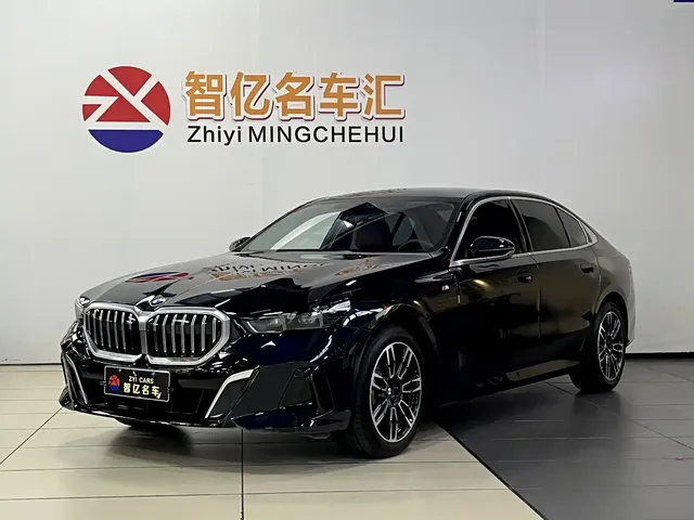 BMW 5 Series 2025 530Li Leading M Sport Package