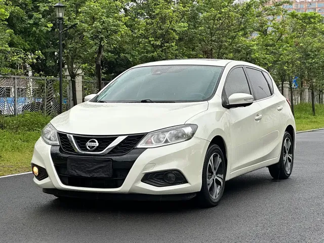 Nissan Tiida 2016 1.6L CVT Smart Edition