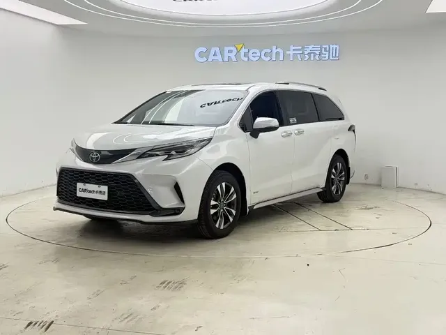 Toyota Granvia 2024 2.5L Hybrid Premium PLUS 4WD Edition