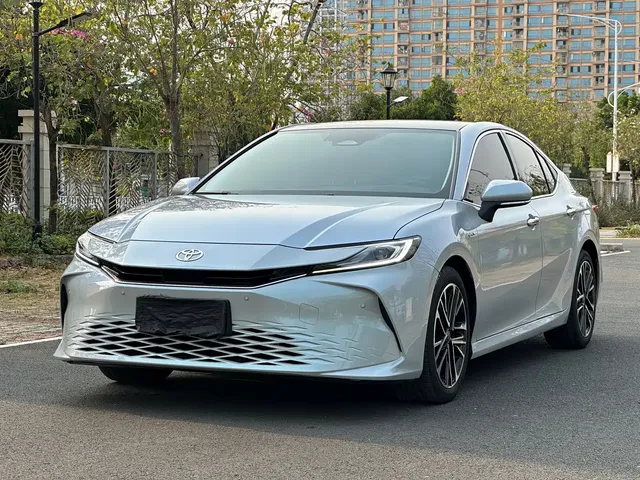 Toyota Camry 2024 Hybrid 2.0HGVP Luxury Edition