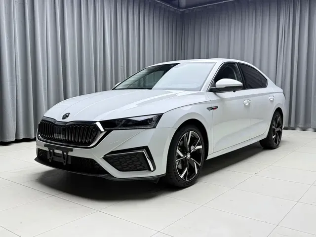 Škoda Octavia 2022 PRO TSI280 Luxury Edition