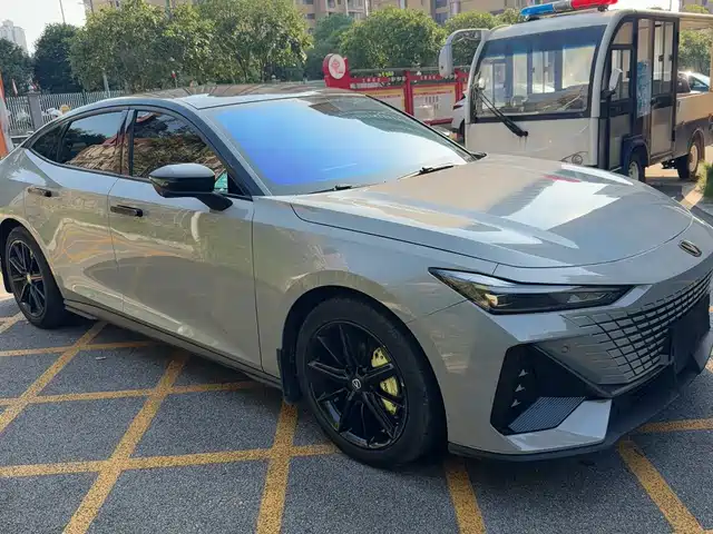 Changan UNI-V 2022 1.5T Premium Model