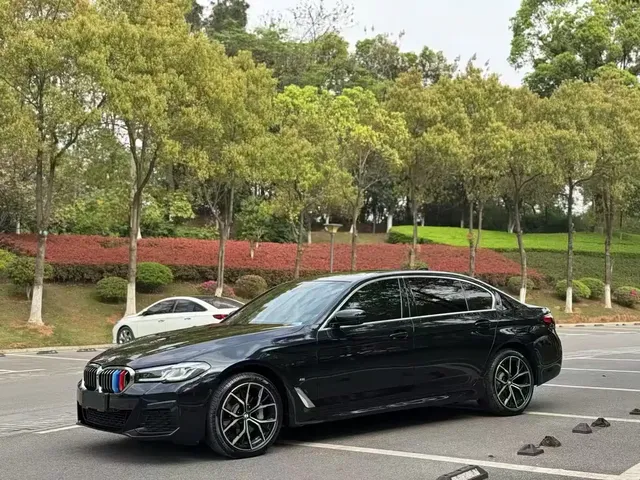 BMW 5 Series 2023 Facelift 530Li Leading M Sport Package
