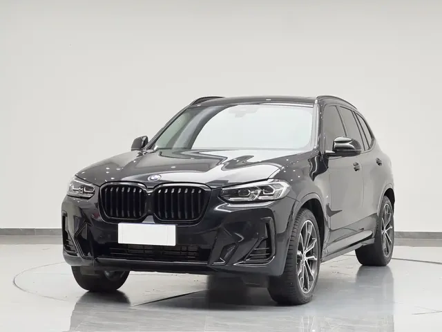 BMW X3 2022 xDrive30i Leading M Night Package