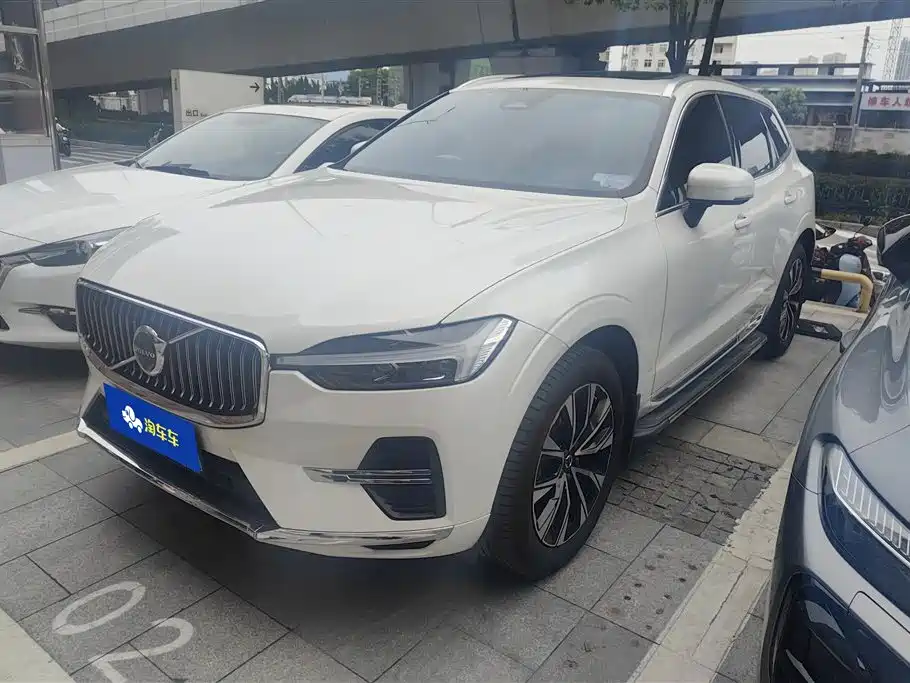 Volvo XC60 2024 B5 AWD Zhiyuan Luxury Edition