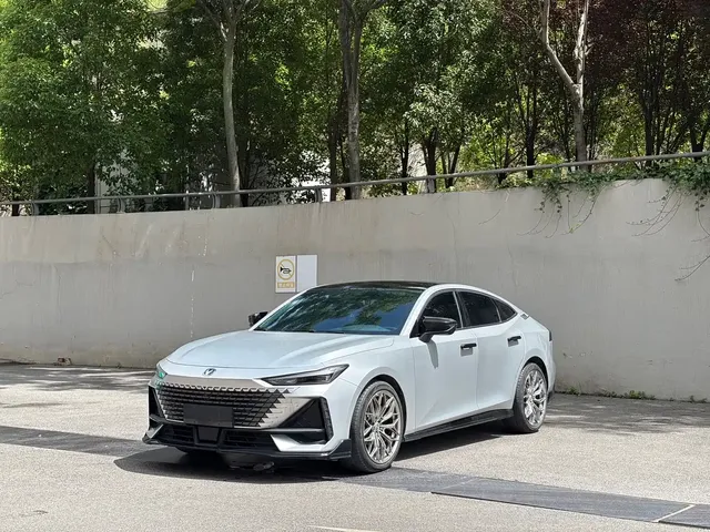 Changan UNI-V 2023 1.5T Sport Edition