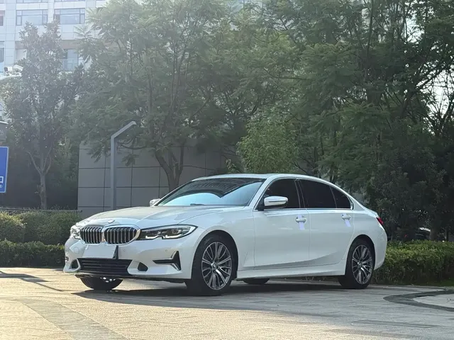 BMW 3 Series 2020 325Li Launch Edition