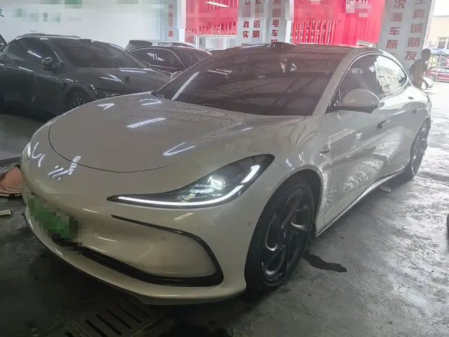 IM Motors IM L6 2024 Max Standard Edition