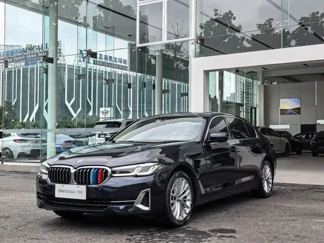 BMW 5 Series 2022 Model Second Facelift 525Li Luxury Package