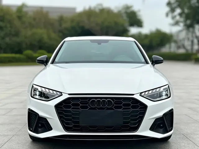 Audi A4L 2022 40 TFSI Luxury Dynamic
