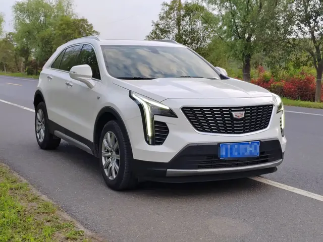 Cadillac XT4 2021 28T FWD Premium Edition