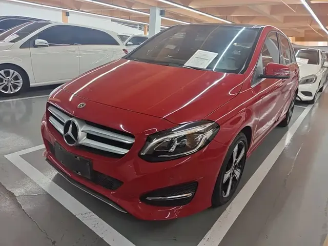 Mercedes-Benz B-Class 2019 B 200 Fashion