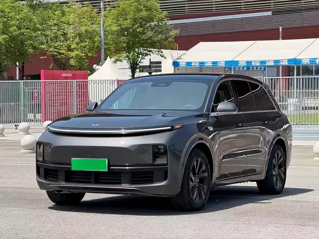 Li Auto Li L8 2023 Pro