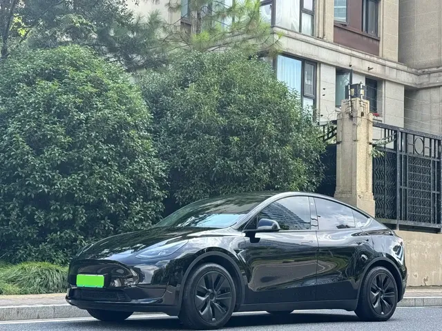 Tesla Model Y 2023 Rear-Wheel Drive Edition