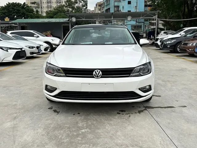 Volkswagen Lamando 2018 230TSI DSG Trend Edition