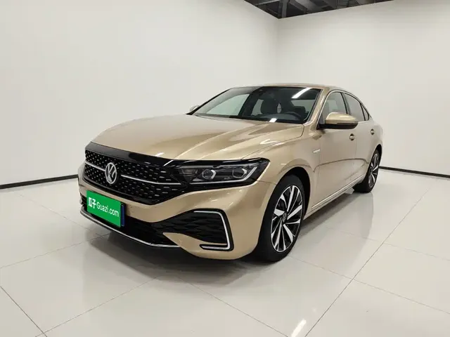 Volkswagen Passat 2022 330TSI Starlight Luxury Edition