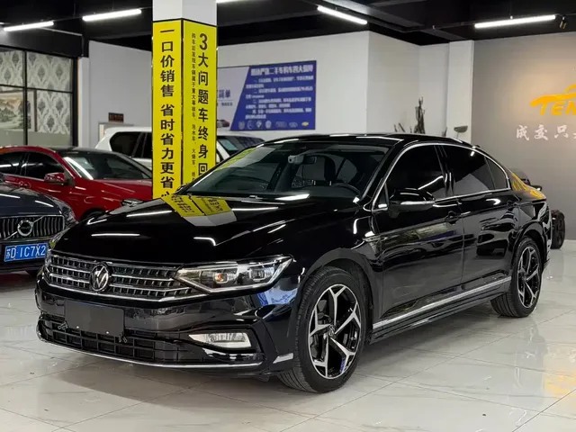 Volkswagen Magotan 2024 2 Million Units Public Sharing Edition 330TSI DSG Luxury