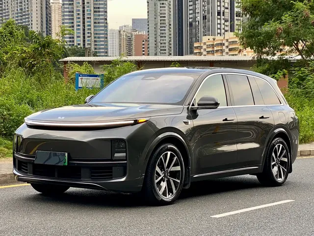 Li Auto Li L8 2023 Pro