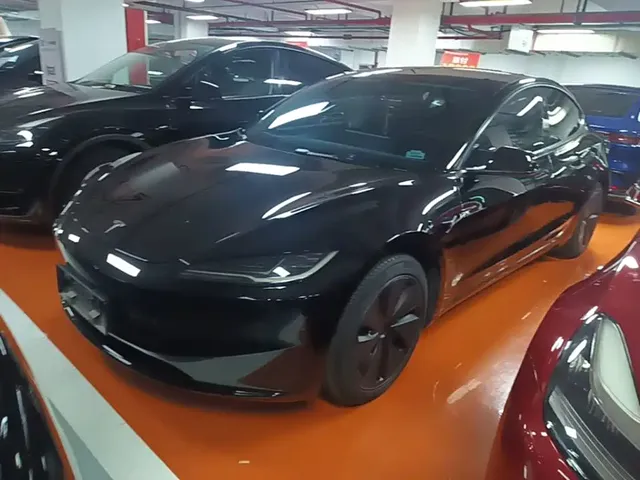 Tesla Model 3 2023 Long Range All-Wheel Drive