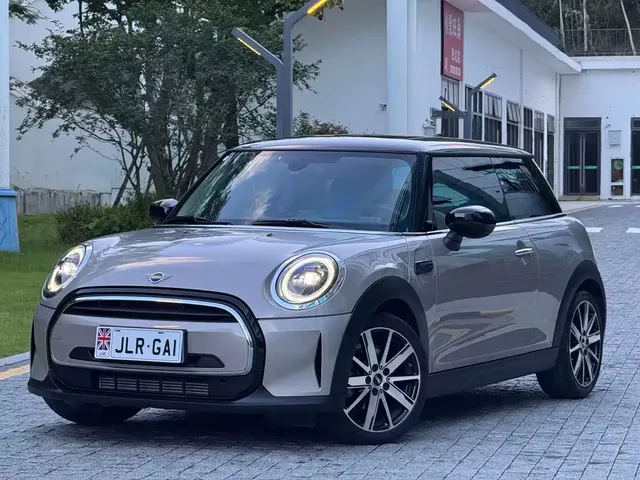 MINI MINI 2023 1.5T COOPER Artist