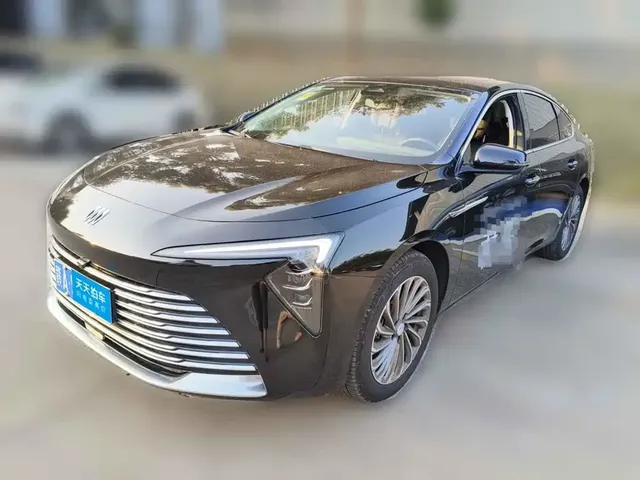 Buick LaCrosse 2026 Model 28T Platinum Edition