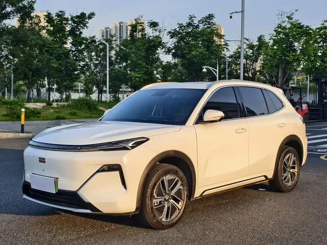 Geely Galaxy Starship 7 EM-i 2025 Model 120km Voyage+ Edition