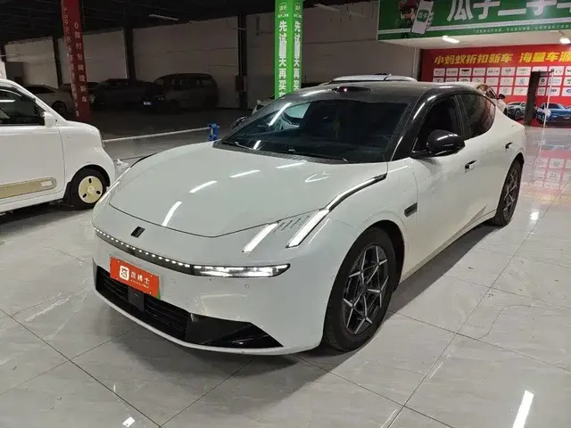 Lynk & Co 10 EM-P 2025 Model 120km Base Version