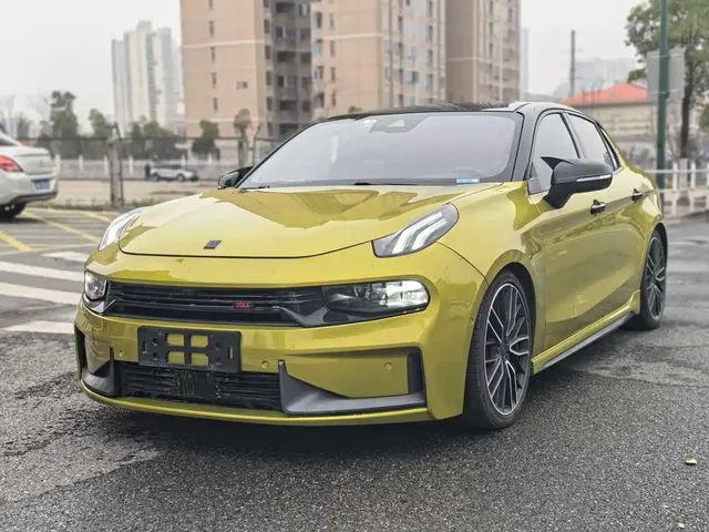 Lynk & Co 03 2022 03+ 2.0TD Auto Wind Rider Edition