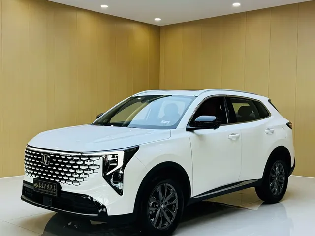 Changan CS55 PLUS 2025 1.5T Standard Edition