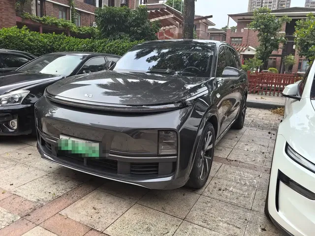 Li Auto Li L8 2023 Pro