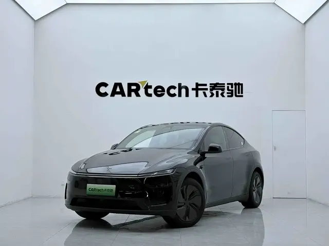 Tesla Model Y 2026 Rear-Wheel Drive