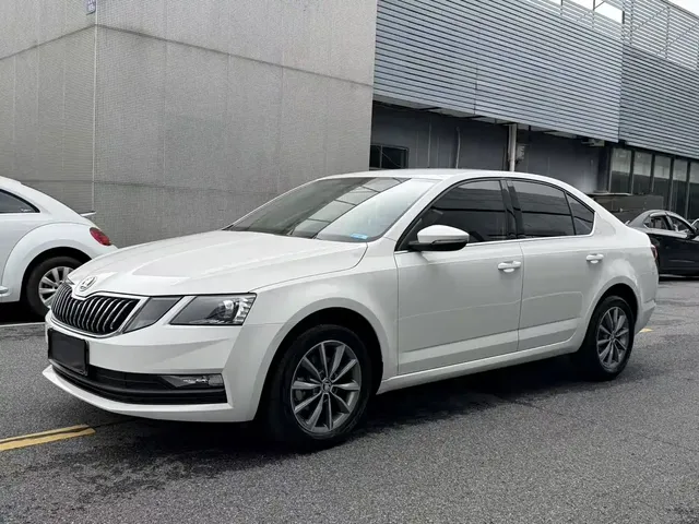 Škoda Octavia 2022 1.5L Automatic Comfort Edition