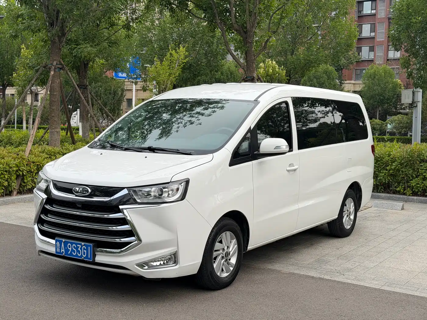 JAC Refine M4 2021 2.0L Manual Business Travel Edition