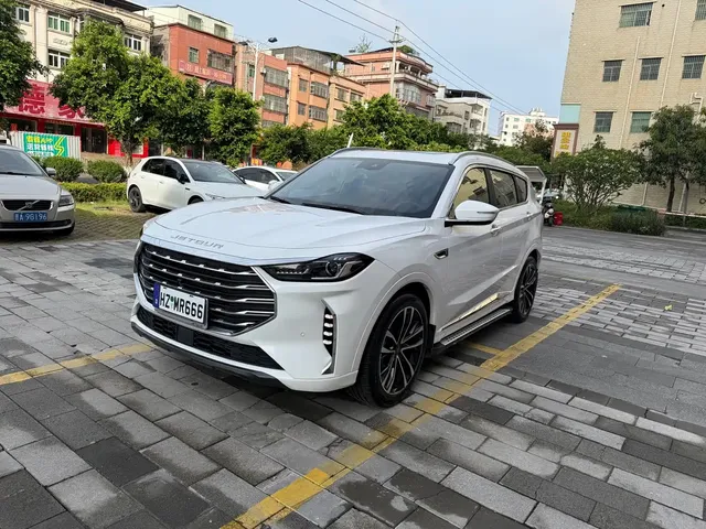 Jetour X70 PLUS 2021 1.6T DCT Di PRO+ 5-seater