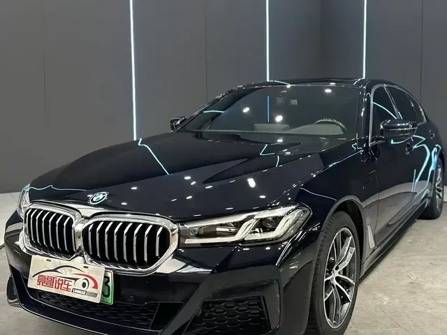 BMW 5 Series New Energy 2022 535Le M Sport Package