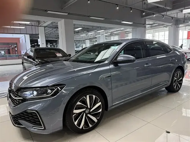 Volkswagen Passat 2022 330TSI Starry Sky Premium Edition