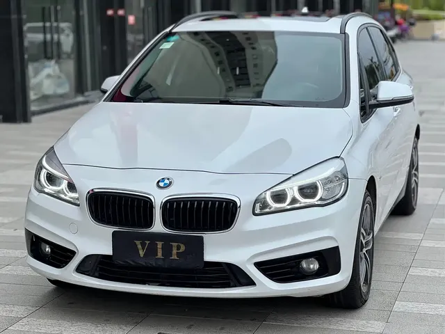 BMW 2 Series Touring 2016 218i Sport Design Package