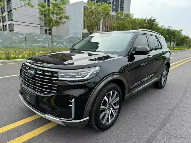 Ford Explorer 2023 EcoBoost 285 AWD Titanium Edition 7-Seater