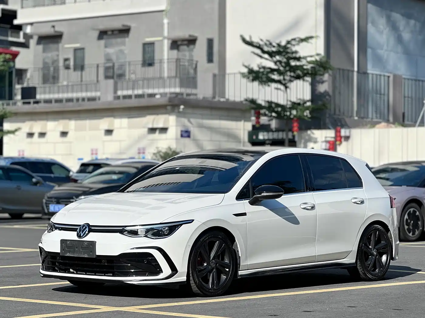 Volkswagen Golf 2023 Model 280TSI DSG R-Line