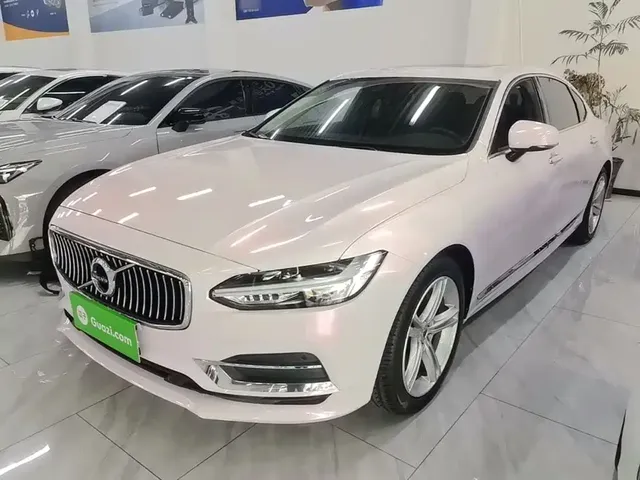 Volvo S90 2019 T4 Momentum
